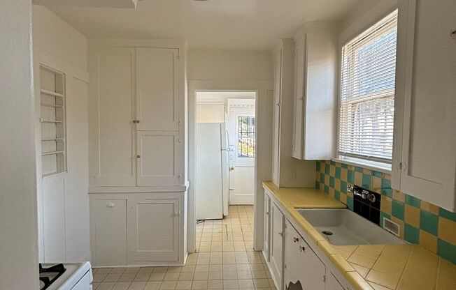 1 bed, 1 bath, $1,850, Unit 289