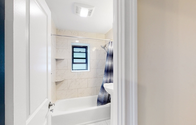 2 beds, 1 bath, 675 sqft, $2,295, Unit 5