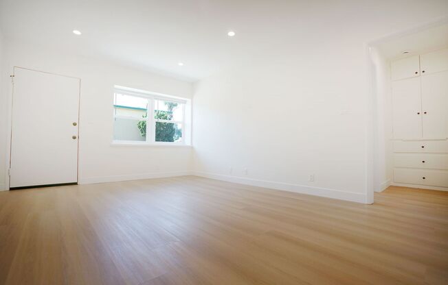 14857 Morrison Street