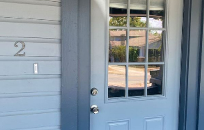 2 Bedroom 1 Bath Duplex in Lakeland for RENT!
