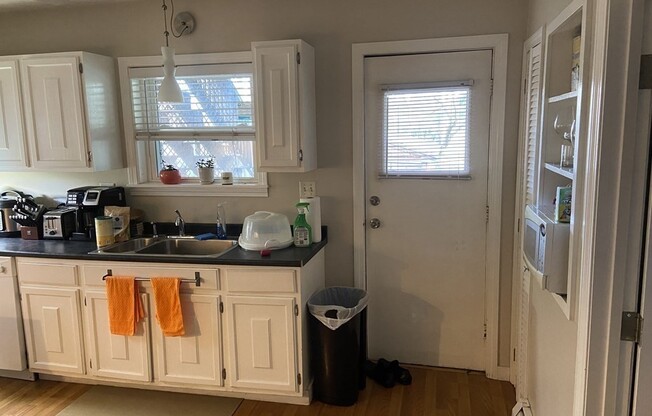 10 RENA ST