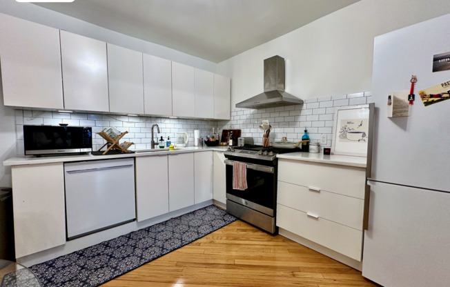 22 LINDEN ST
