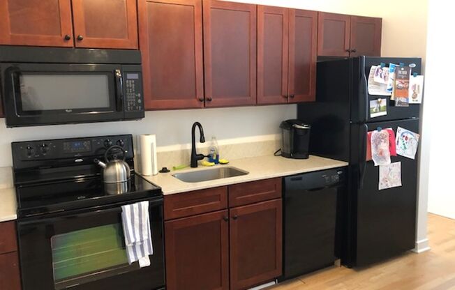1 bed, 1 bath, 600 sqft, $1,399, Unit 122