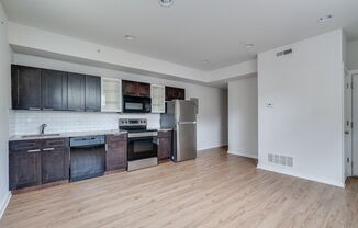 2 beds, 1 bath, 950 sqft, $1,500, Unit Unit 3