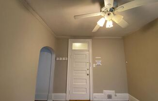 918 E. Knapp St.