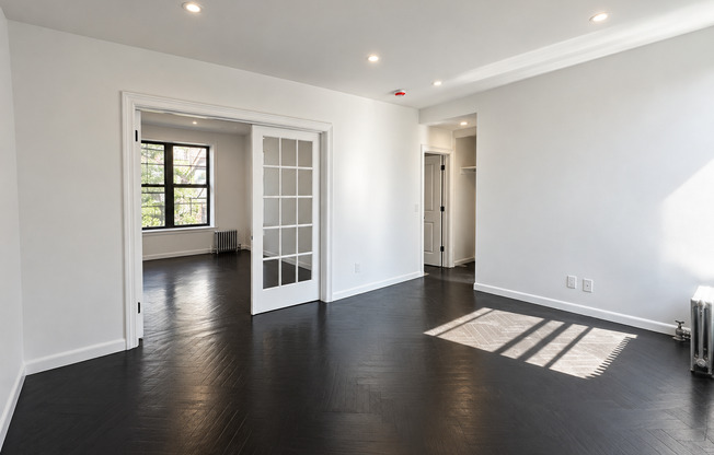 2 beds, 1 bath, 800 sqft, $3,300, Unit 16