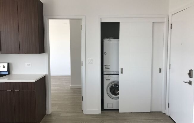 2 beds, 2 baths, 1,000 sqft, $2,550, Unit 606