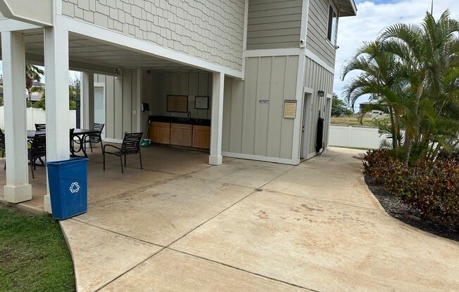 Hidden Oasis in Waianae! Upgraded and Quiet!