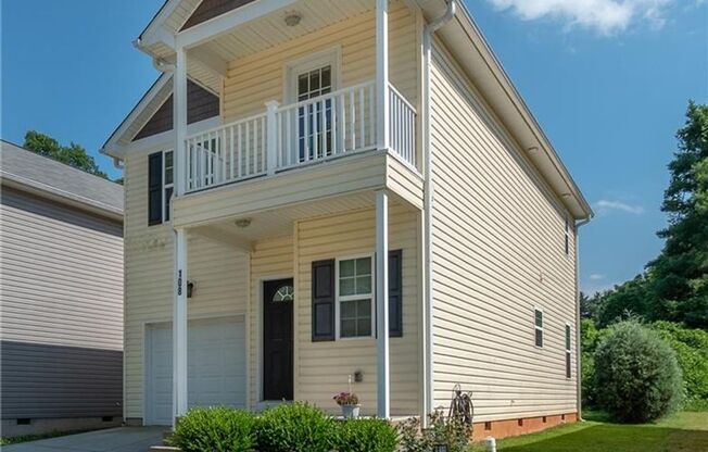 108 Lookout Point Place, Mooresville, North Carolina 28115