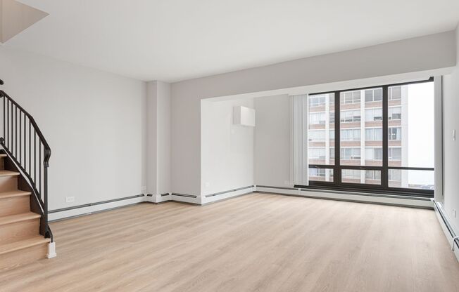 1 bed, 1.5 baths, 667 sqft, $2,400, Unit 6G