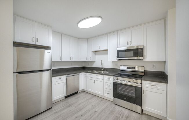 1 bed, 1 bath, 672 sqft, $2,195, Unit #38 - 1X1 672 SQ FT