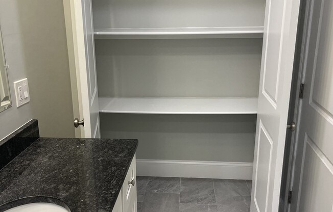 3 beds, 2 baths, 1,490 sqft, $4,000, Unit 11