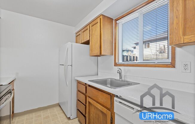 Discover Your Ideal Home $1799 2bd 1.5ba Beautiful Townhouse In SE Portland