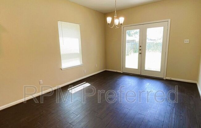 8526 Homewood Ln