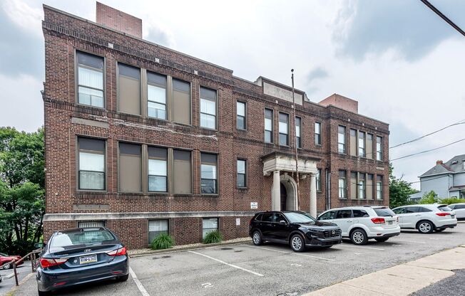 *** North Hills Apartments for rent * Pet Friendly * Central A/C * Spacious * Available Now ***