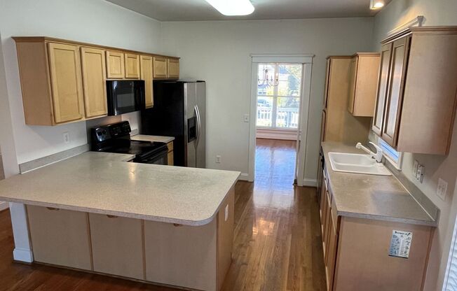 Craftsman Style 3 Bed with Bonus Room in Mallard Creek Area