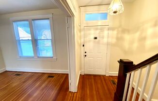 2 beds, 1 bath, $1,250