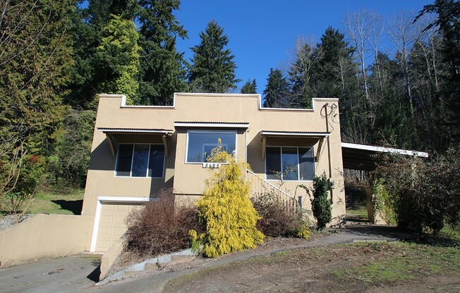 CHARMING 3 BED, 2 BATH SF HOME FOR RENT IN BOTHELL