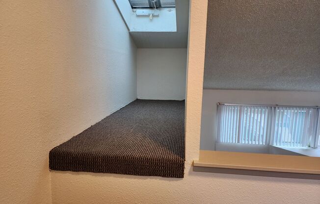 1 bed, 1 bath, 803 sqft, $1,695, Unit 253