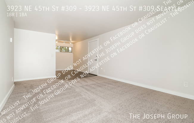 3923 NE 45 ST