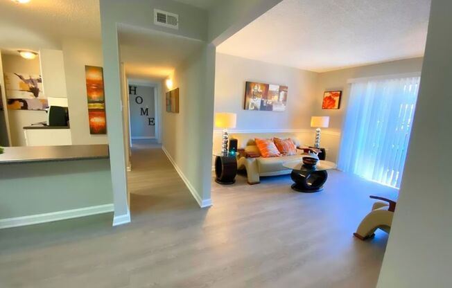 1 bed, 1 bath, 709 sqft, $899