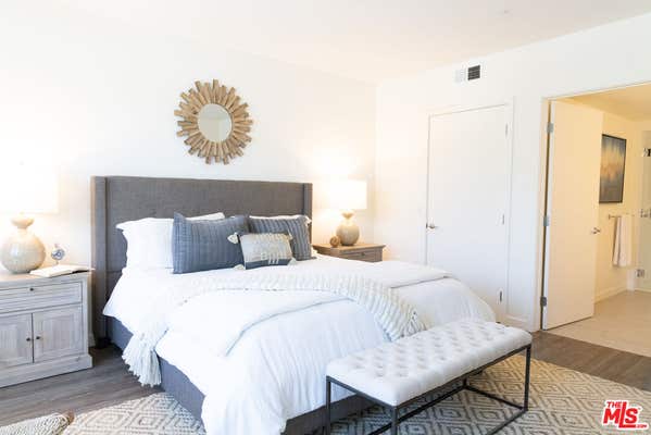 2 beds, 2 baths, 971 sqft, $4,752, Unit 205W