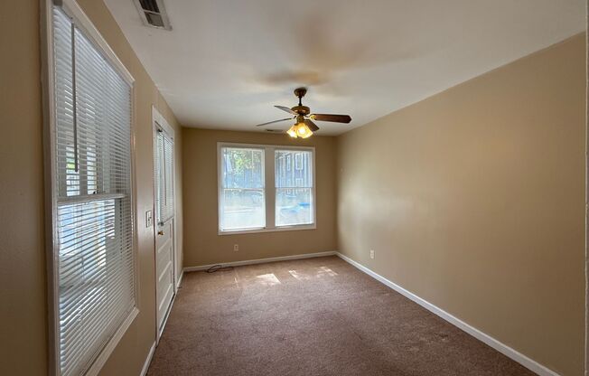 A0805-1433 Pecan Avenue