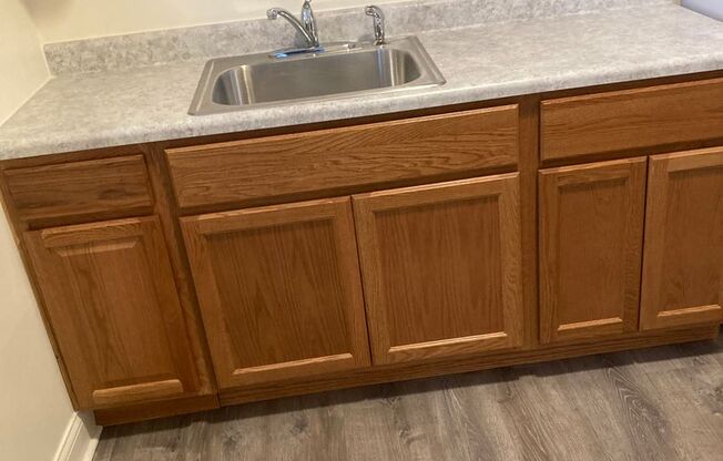 Division Apartments, LLC