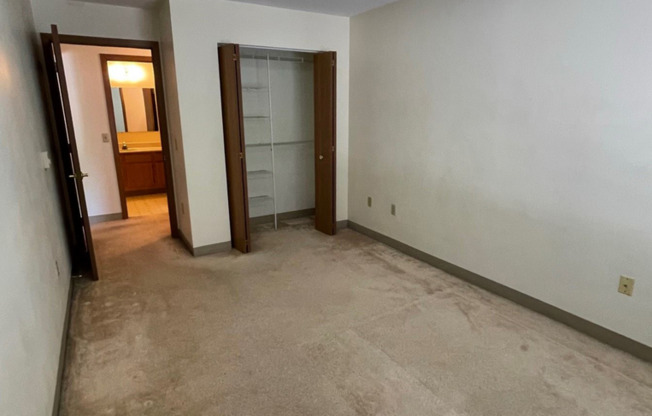 2 beds, 1 bath, 1,000 sqft, $1,025, Unit TE218X-222