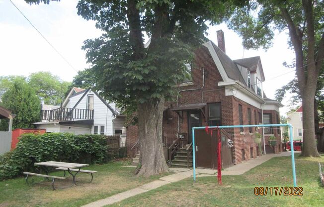 2443 N. Pierce St.