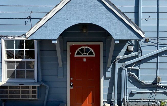 Sweet & Cozy 3 Bedroom West Oakland Apartment