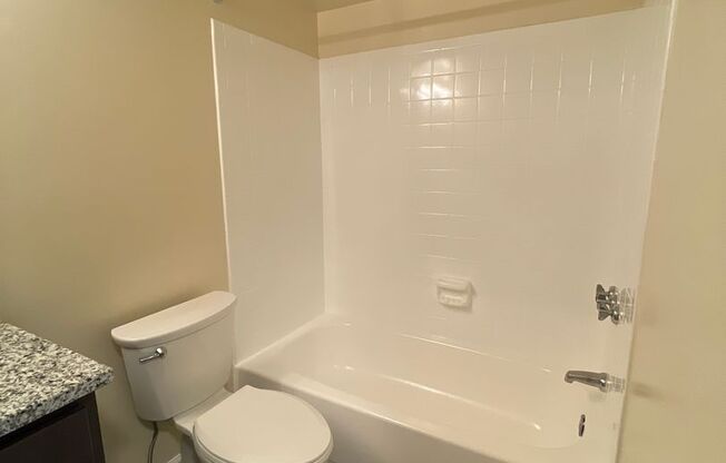 2 beds, 2 baths, 1,000 sqft, $1,990, Unit 14207 #103