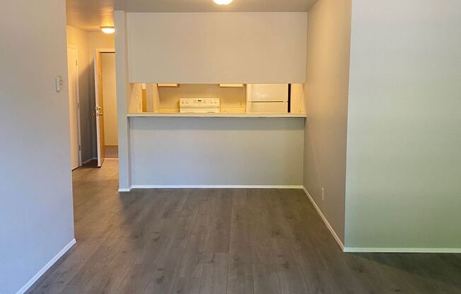 1 bed, 1 bath, 650 sqft, $1,695, Unit 207