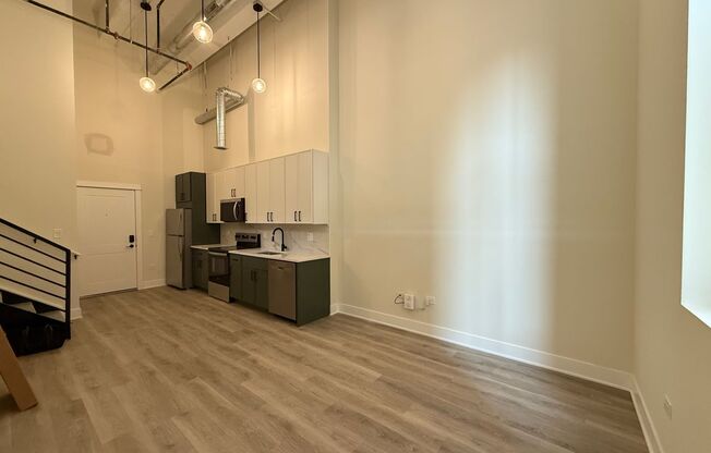 2 beds, 2 baths, 1,000 sqft, $3,595, Unit 110