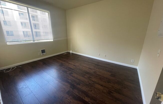 Studio, 1 bath, 350 sqft, $1,795, Unit 207A