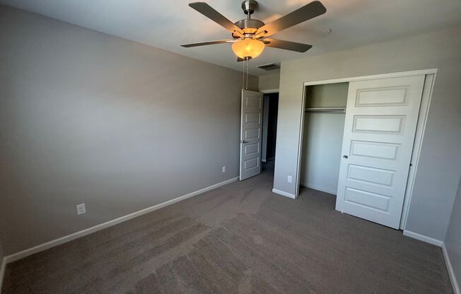 3 beds, 2.5 baths, $2,195, Unit # 22