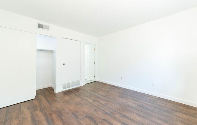 1 bed, 1 bath, 600 sqft, $1,020, Unit 4