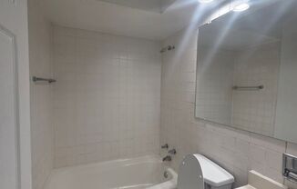 1 bed, 1 bath, $1,725, Unit 293