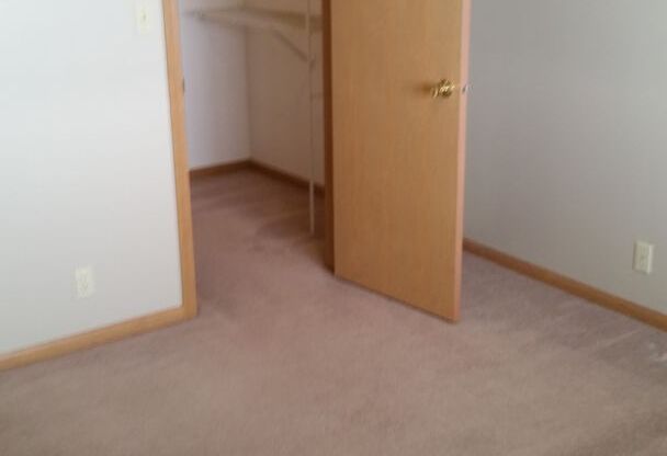 1 bed, 1 bath, 772 sqft, $1,039, Unit 2-204