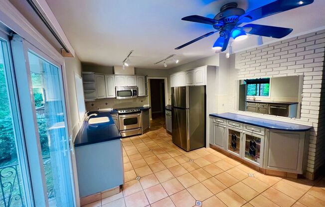 Charming 3-Bed, 2-Bath Ranch in Prime Atlanta Location