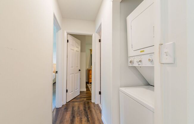 2 beds, 1 bath, $2,275, Unit # 7A