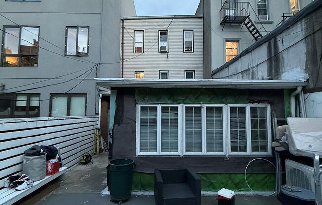 727 DECATUR ST