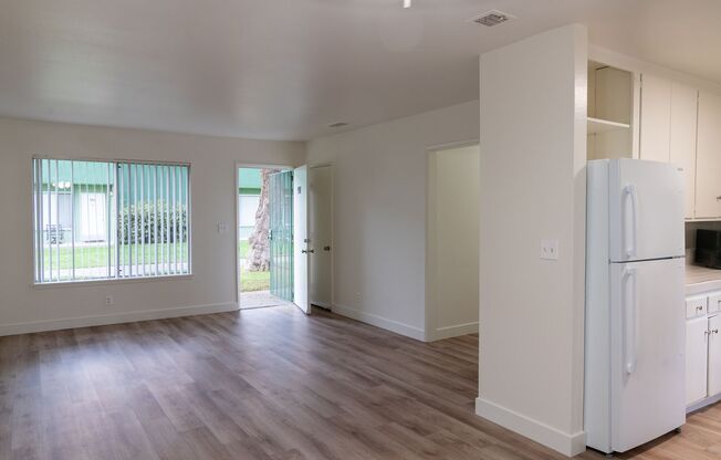 2 beds, 1 bath, 868 sqft, $2,595, Unit 2908