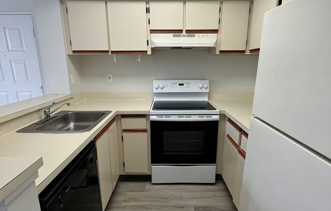 1 bed, 1 bath, $1,550, Unit #7-21