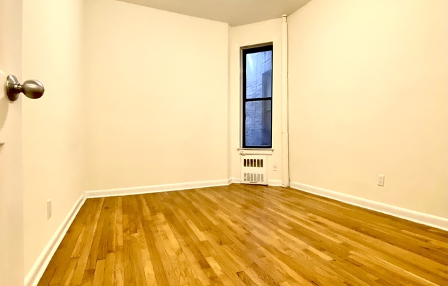 1 bed, 1 bath, $3,300, Unit 3C