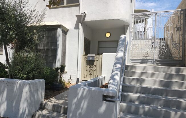 Rossmore Apartments