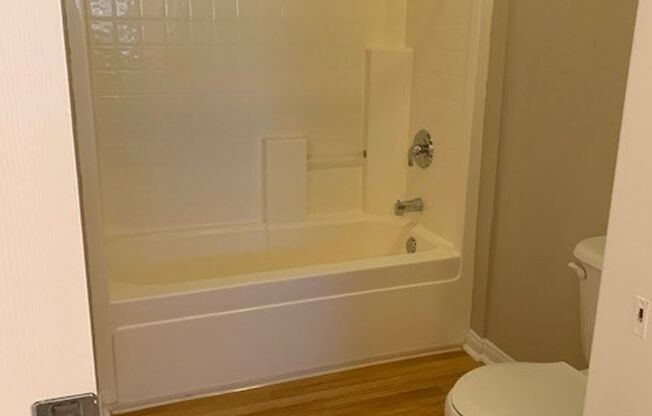 2 beds, 2 baths, 1,084 sqft, $2,250, Unit 1803