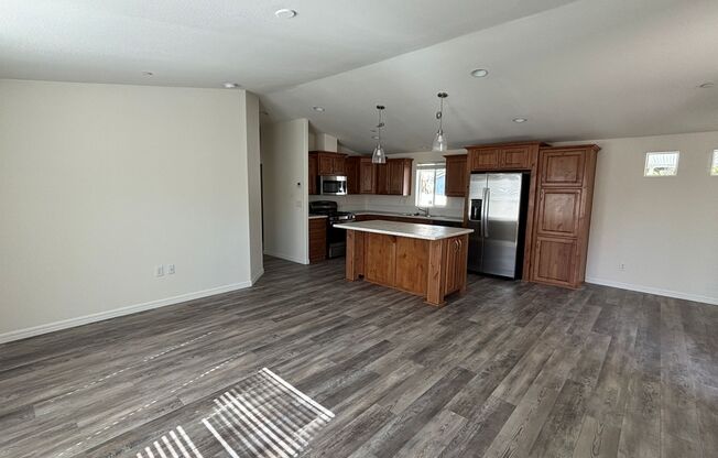 Brand new home for lease! 2 Bed 2 Bath.