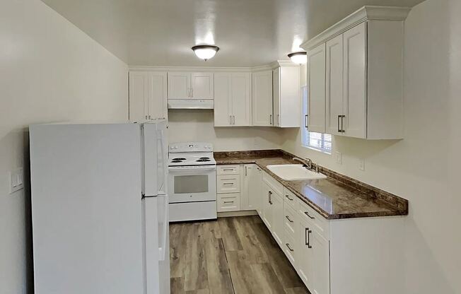 1488-1494 Valle Vista Ave
