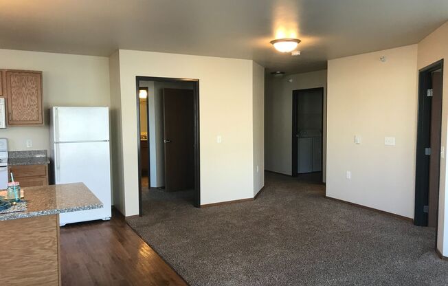 2 beds, 2 baths, 1,039 sqft, $1,595, Unit 3100